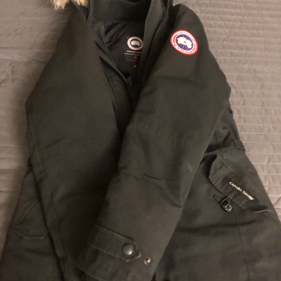 Canada goose Kensington coat with fur - Picture 11 of 14